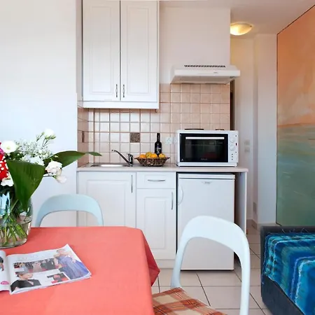 Apartment Houses Sea View *